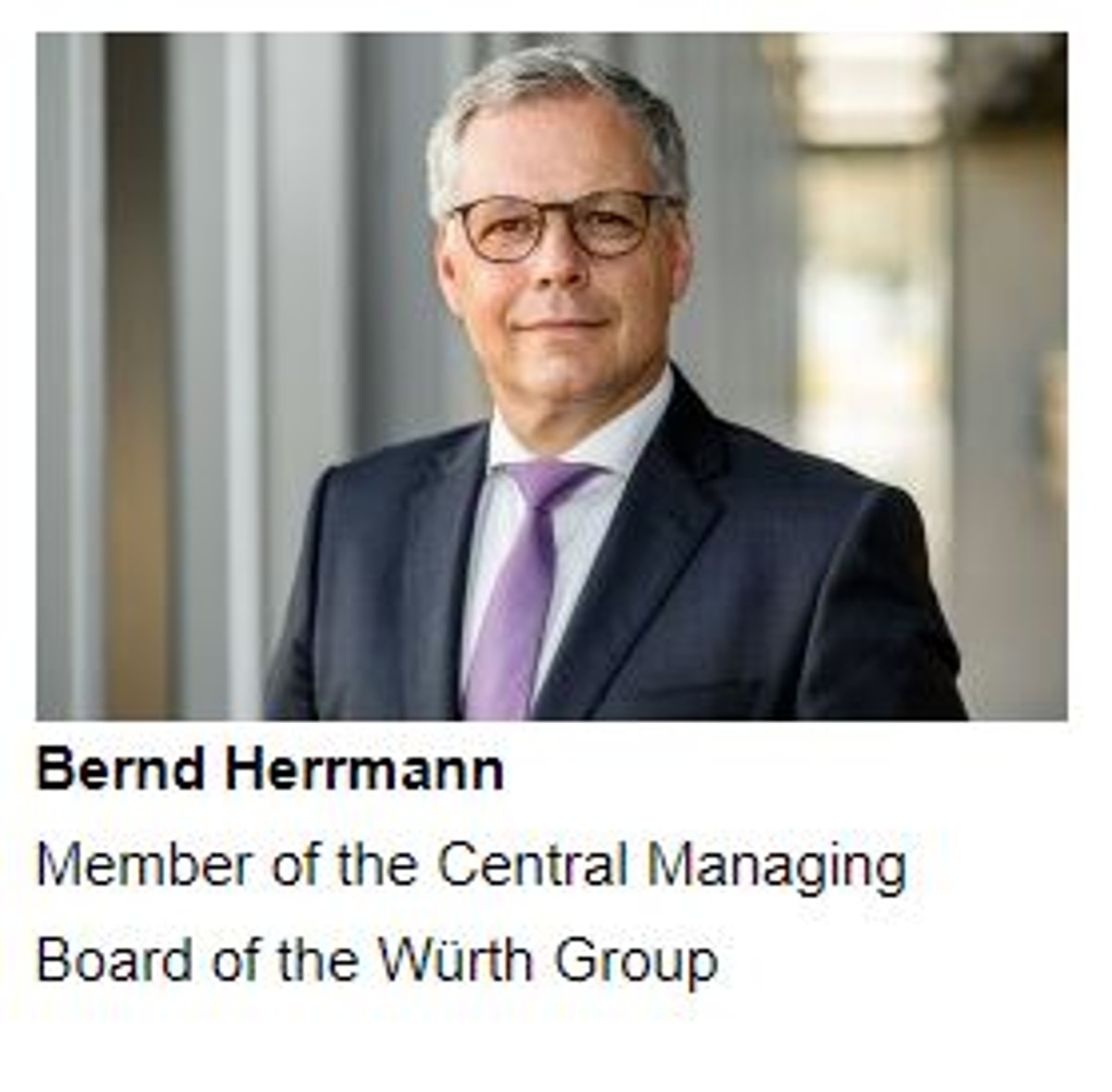 board-member-4 board-member-4